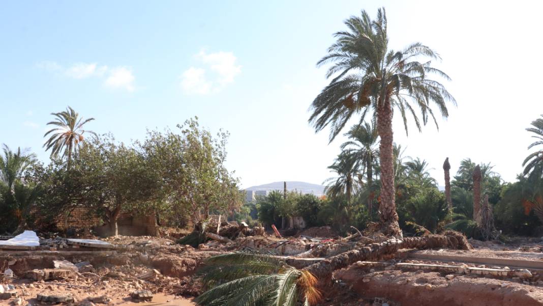 Libya'daki sel felaketinde bilanço ağırlaşıyor! Toplu mezarlar, evsiz kalan insanlar... 2